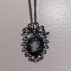 🟪3 for $10 - Black & Silver Cameo Necklace
